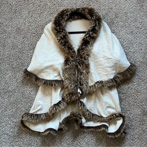 Cozy winter cover up/shawl with faux fur
